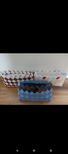 Portofele si genti handmade.